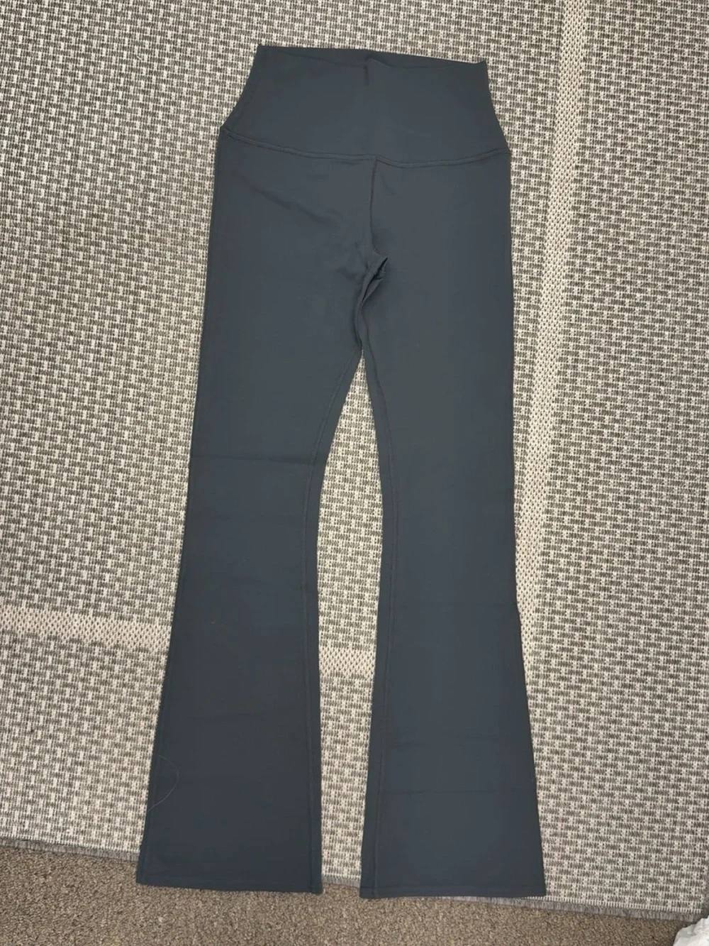 Alo Yoga 7/8 Airbrush Bootcut Legging in Charcoal Green